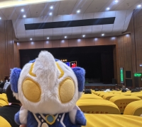 带希梦一起去看木偶戏